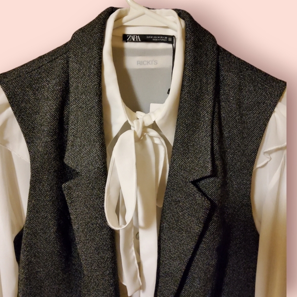 Ricki's Long Length Vest - Picture 5 of 8